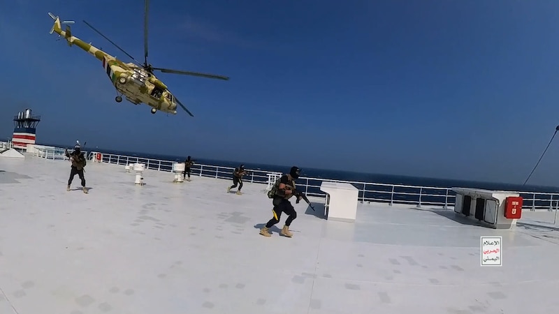 Piratas somalíes atacan un barco en el Océano Índico