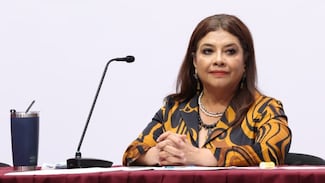 El bache y el maratón saludan a Clarita