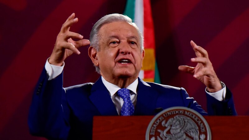 El presidente Andrés Manuel López Obrador da un discurso.