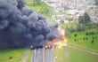Estalla pipa con combustible tras volcar en la México-Veracruz, reportan un muerto