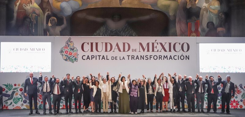 - Reunión de políticos en la Ciudad de México