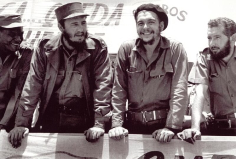 Fidel Castro y el Che Guevara