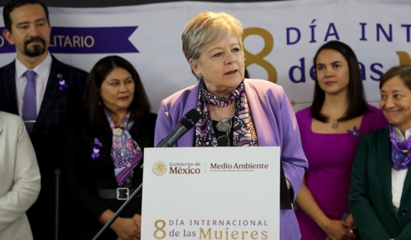 Alicia Bárcena, titular de Semarnat, destaca avances en igualdad de género en el sector ambiental durante el Día Internacional de la Mujer.