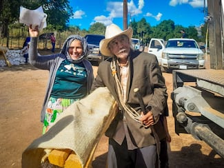 Comunidades indígenas de la zona serrana de Sinaloa, reciben apoyos para mejorar su calidad de vida