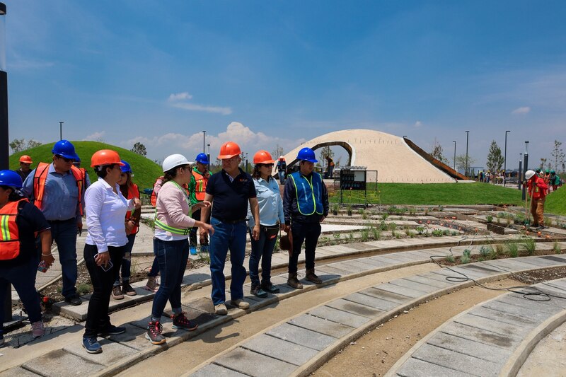 Visita de supervisión a la construcción del Parque Lineal en la colonia San Pedro de los Pinos.