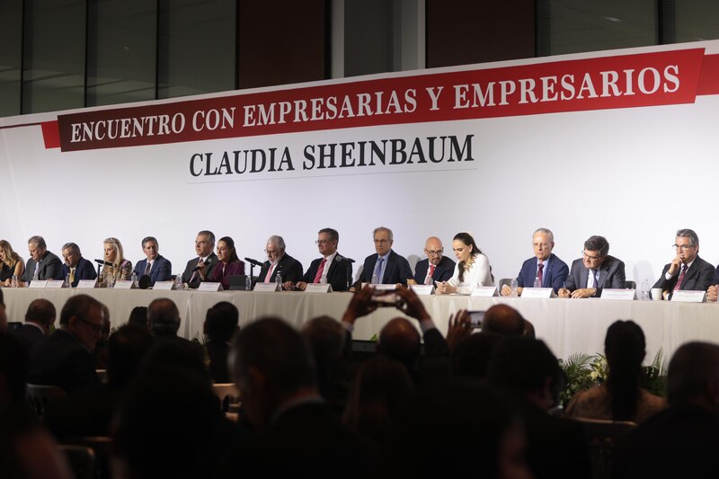 Encuentro de Claudia Sheinbaum con empresarios y empresarias