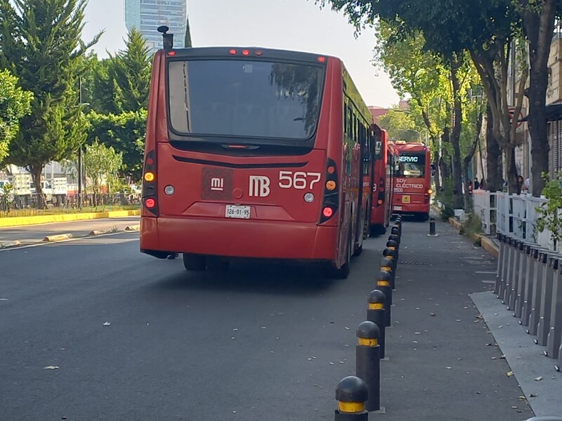 Autobús rojo de la Ciudad de México