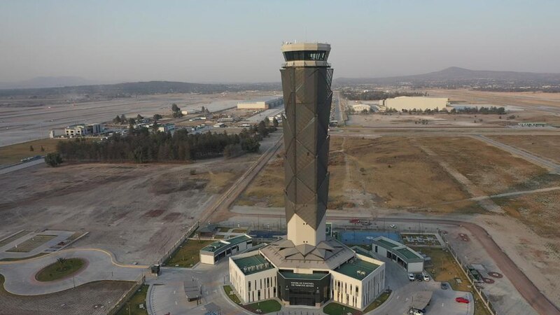 Torre de control del Aeropuerto Internacional de la Ciudad de México