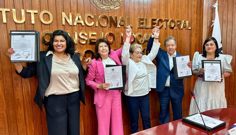 Toma de protesta de las nuevas consejeras del INE