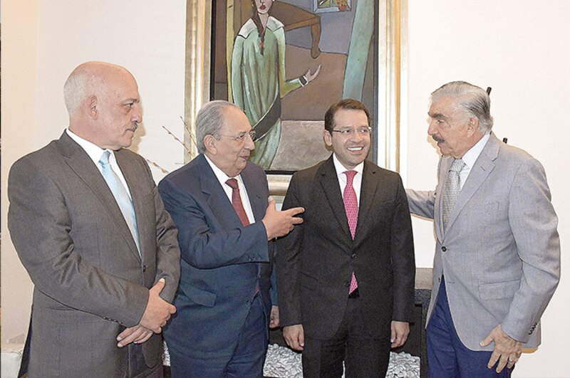 Reunión de políticos