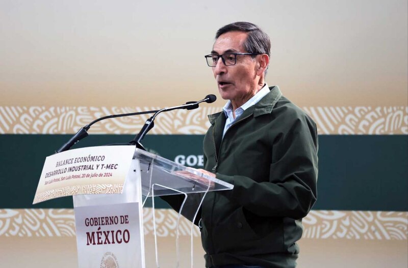 Rogelio Ramírez de la O, secretario de Hacienda y Crédito Público, durante su intervención en el acto protocolario "Balance económico: desarrollo industrial y T-MEC" en el en Centro de Convenciones de San Luis Potosí.