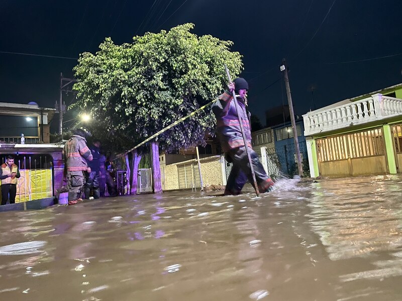Inundaciones en México dejan al menos 15 muertos