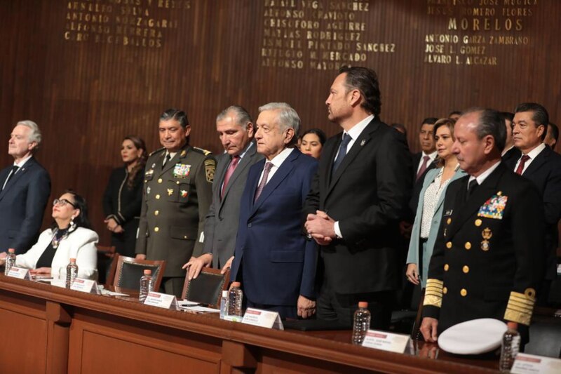 El presidente Andrés Manuel López Obrador encabeza la ceremonia del 106 aniversario de la Constitución de 1917.