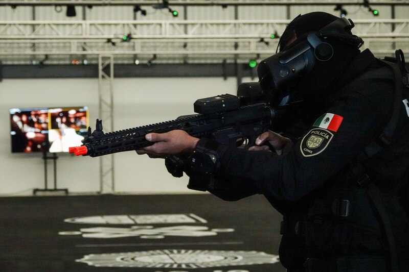 Policía mexicana entrena con realidad virtual