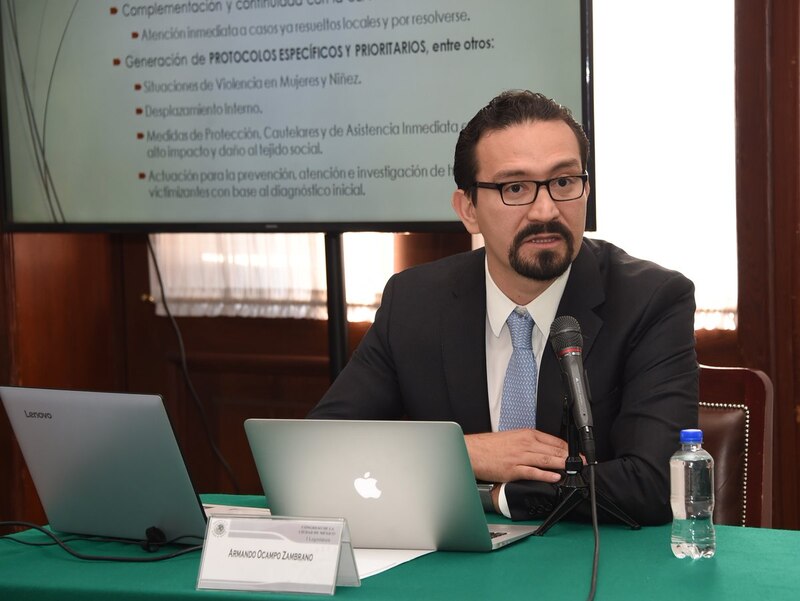 Title: Armando Ocampo Zambrano, un líder en la protección de los derechos humanos en México