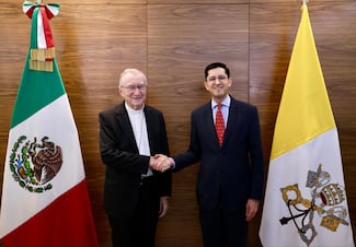 Canciller Velasco se reunió con el secretario de Estado del Vaticano    