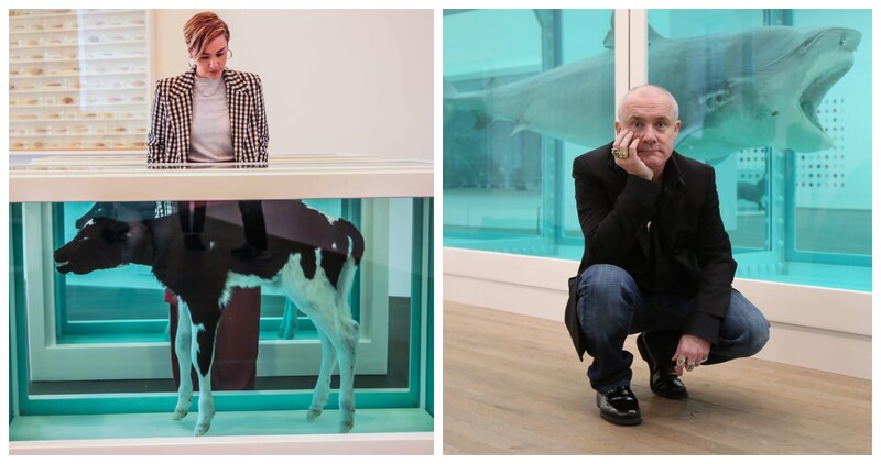 El artista Damien Hirst junto a sus obras