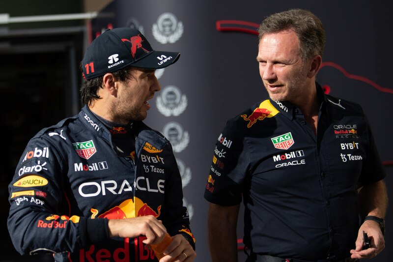 Sergio Pérez y Christian Horner en el Gran Premio de México 2022