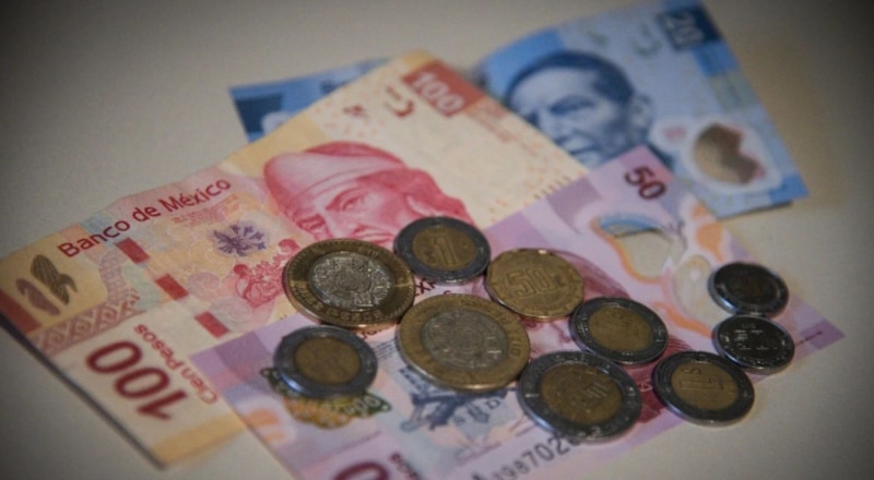 Monedas y billetes mexicanos
