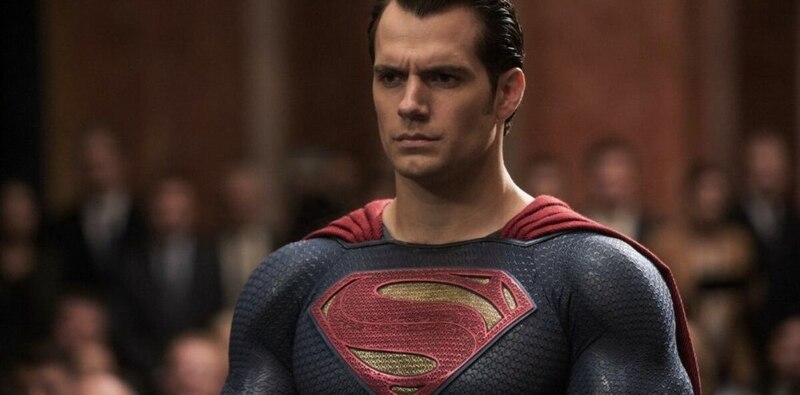 Henry Cavill como Superman