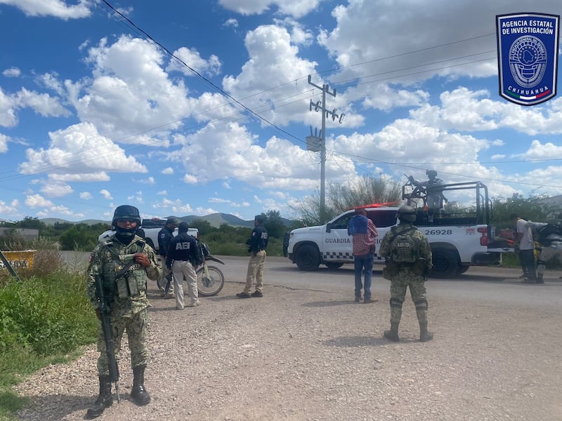 Title:
Enfrentamiento entre policías y civiles en Chihuahua