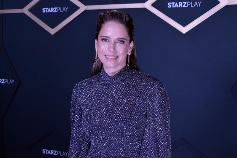 La actriz Juana Acosta deslumbra en la alfombra roja de los Premios Platino