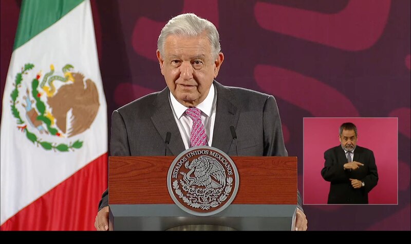 El presidente Andrés Manuel López Obrador da un discurso.