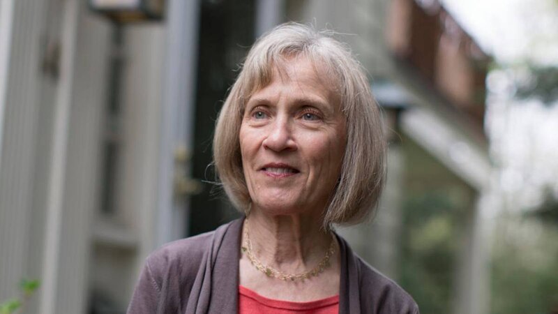 La Dra. Jane Goodall, una científica pionera en el estudio de los chimpancés.