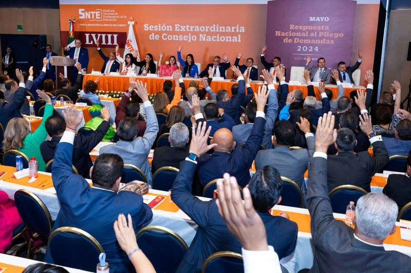 SNTE exige respuesta nacional al pliego de demandas 2024