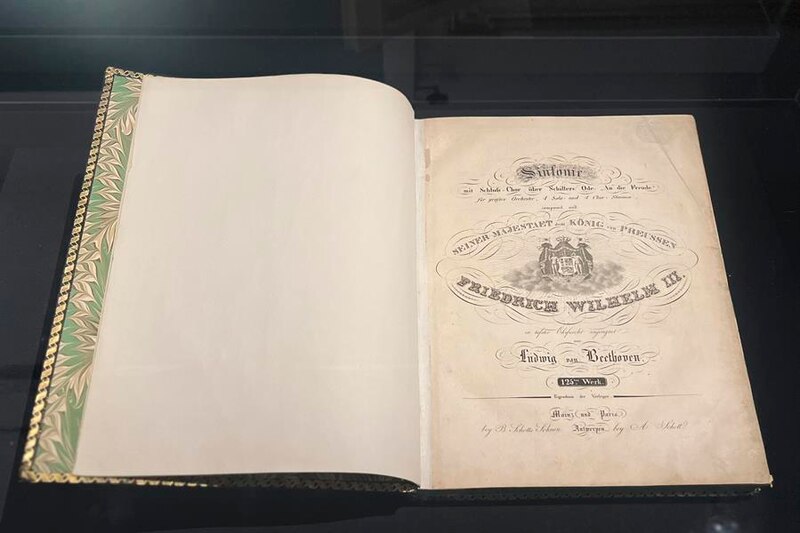 Portada de la partitura de la Sinfonía n.º 9 de Beethoven