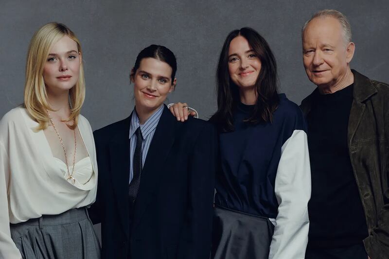 Elle Fanning e Inga Ibsdotter Lilleaas, ambas nominadas a Mejor Actriz de Reparto; Renate Reinsve, nominada a Mejor Actriz; y Stellan Skarsgård, nominado a Mejor Actor de Reparto.