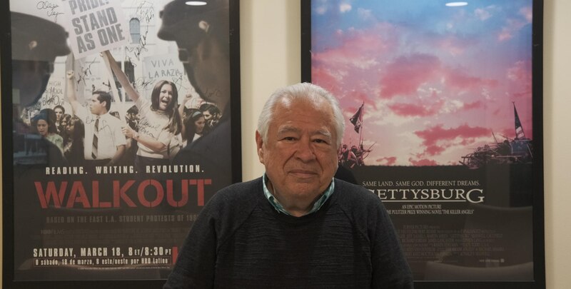 El director Luis Valdez en el estreno de "Walkout"