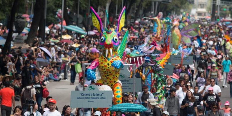 Desfile de alebrijes en la Ciudad de México