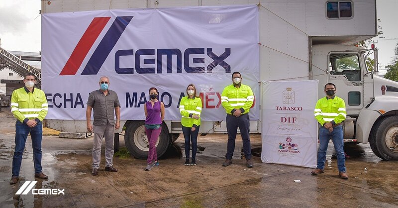 Cemex entrega donativo al DIF Tabasco