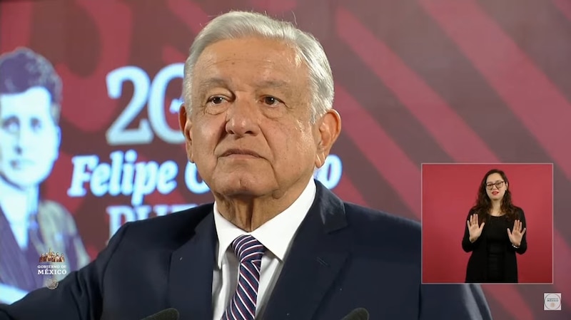 El presidente Andrés Manuel López Obrador da un discurso.