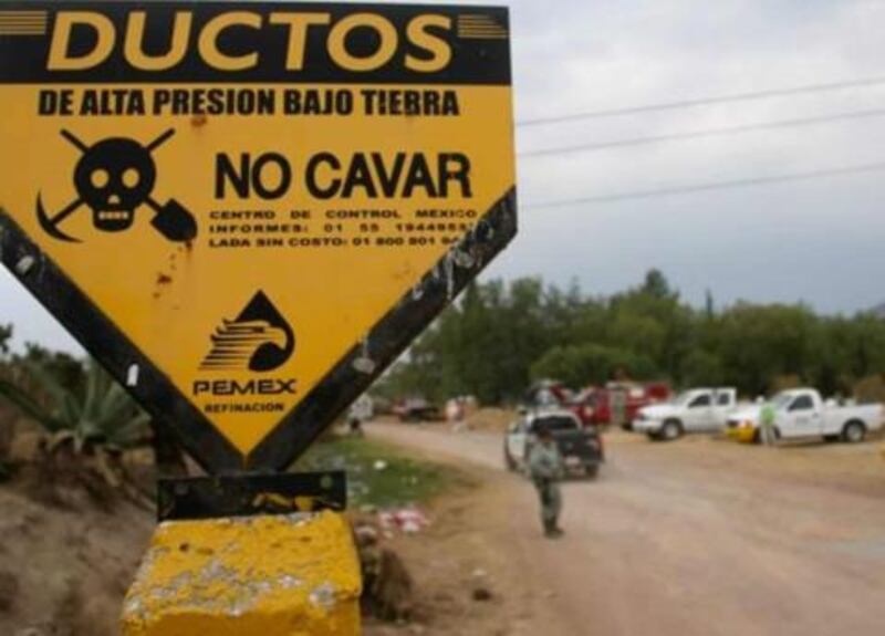 Pemex advierte sobre ductos de alta presión bajo tierra