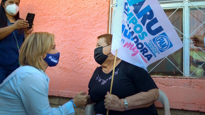 Candidata del PAN se reúne con simpatizantes