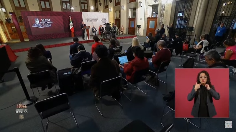 El presidente Andrés Manuel López Obrador ofrece su conferencia de prensa matutina