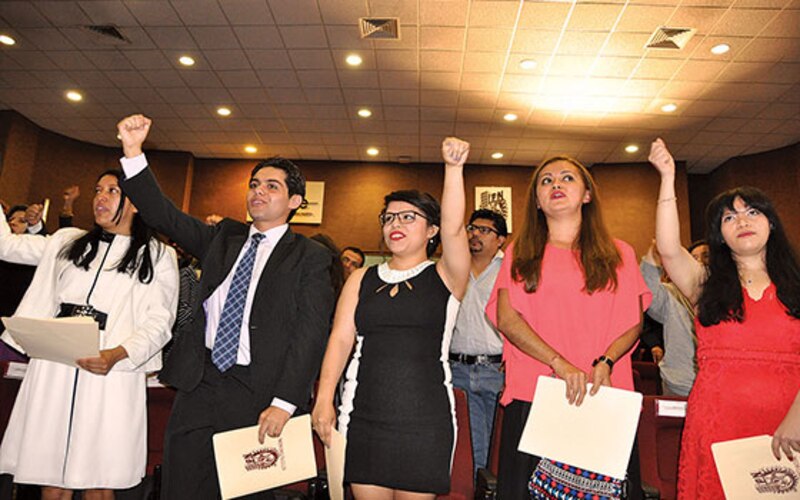 Estudiantes protestan por la falta de recursos en la educación pública