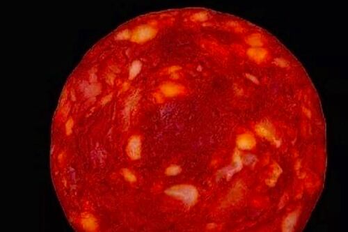 Científico hace pasar foto de un salami como una enana roja… Y le creen
