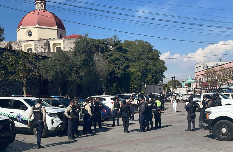 Guardia Civil de Tecámac impiden Marcha de Trabajadores Despedidos de Tecámac para Exigir Solución