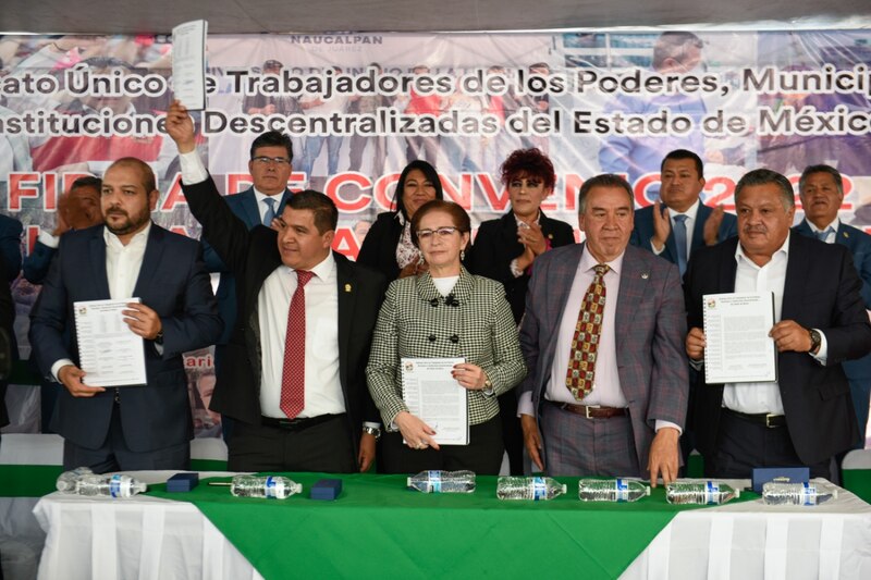 Title: Trabajadores del Estado de México se reúnen para discutir la descentralización
