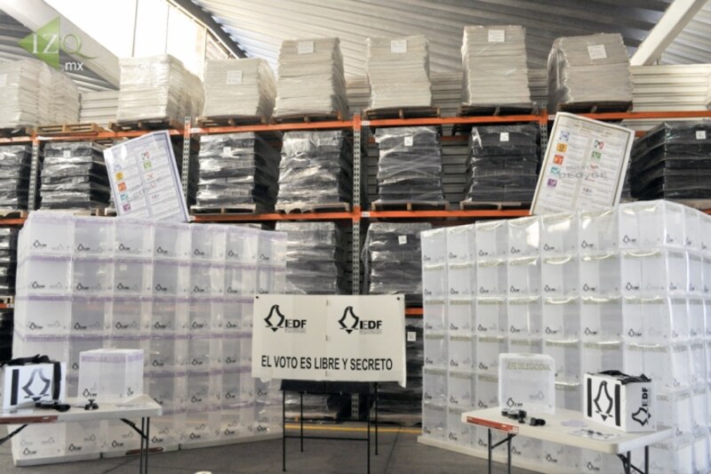 Almacén de urnas para las elecciones
