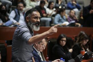 Debe aclararse por qué pudo registrarse a contender como diputado, a pesar de que fue detenido por asaltos a camiones repartidores 