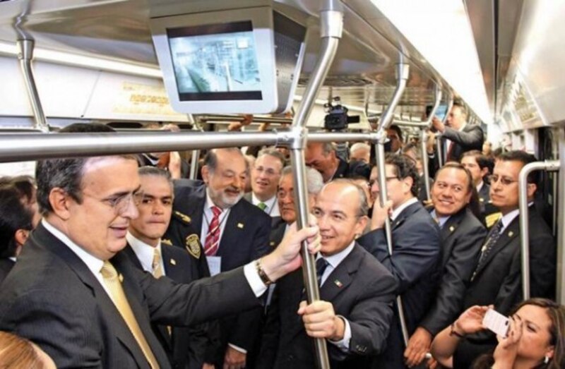 El Presidente de México inaugura la nueva línea del metro