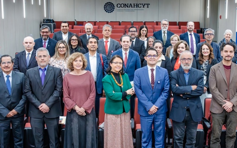 Investigadores del CONACYT