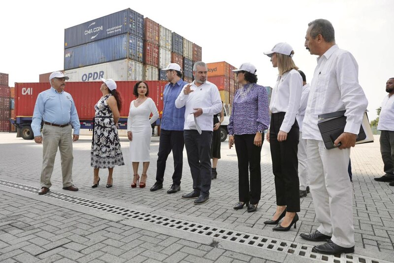 Visita del presidente a las instalaciones portuarias
