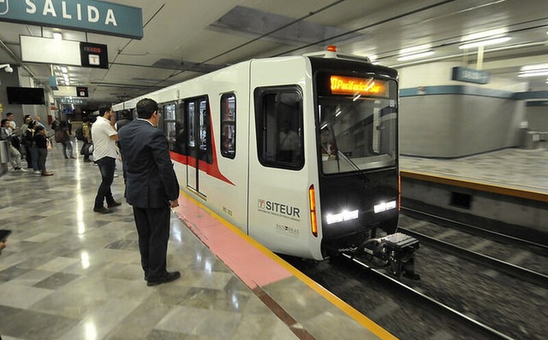 Tren ligero en la Ciudad de México