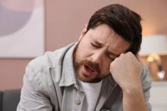 7 síntomas de la apnea del sueño que la mayoría confunde con estrés o cansancio