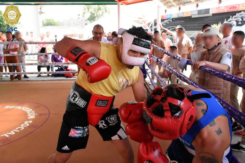 Pelea de box en una cárcel de México